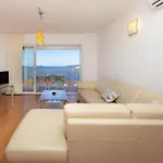 アパート In Okrug Gornji トロギール