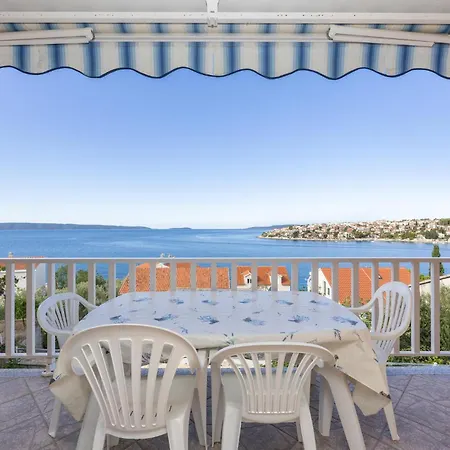 In Okrug Gornji شقة *