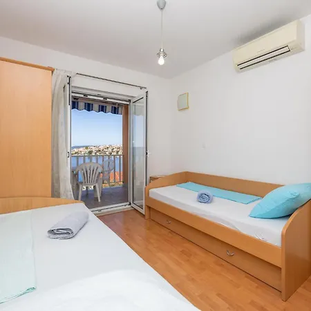 3 Bedroom Cozy In Okrug Gornji * Trogir