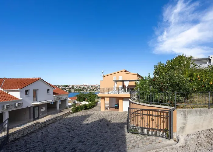 In Okrug Gornji * Trogir